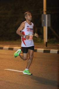 BIB: 192
                            <button type="button" onclick="openModal(14810301)" class="btn btn-primary btn-sm float-right btn-popup" data-toggle="modal" data-target=".modal-high-quality">
                        <i class="fas fa-shopping-cart"></i> Add to Cart
                    </button>
                                            <button type="button" onclick="isThisMe(14810301, true)" class="btn btn-success btn-sm float-right btn-popup btn-isme hidden" data-toggle="tooltip" data-placement="bottom" title="นี่คือรูปของคุณใช่ไหม คลิกที่นี่เพื่อเอาเข้าอัลบั้ม">
                        <i class="fas fa-plus"></i> Add to album
                    </button>
                    <button type="button" onclick="isThisMe(14810301, false)" class="btn btn-warning btn-sm float-right btn-popup btn-isnotme hidden">
                        <i class="fas fa-ban"></i> Remove from album
                    </button>