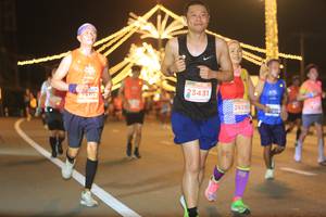 BIB: 23431, 22302, 29290
                            <button type="button" onclick="openModal(14865065)" class="btn btn-primary btn-sm float-right btn-popup" data-toggle="modal" data-target=".modal-high-quality">
                        <i class="fas fa-shopping-cart"></i> Add to Cart
                    </button>
                                            <button type="button" onclick="isThisMe(14865065, true)" class="btn btn-success btn-sm float-right btn-popup btn-isme hidden" data-toggle="tooltip" data-placement="bottom" title="นี่คือรูปของคุณใช่ไหม คลิกที่นี่เพื่อเอาเข้าอัลบั้ม">
                        <i class="fas fa-plus"></i> Add to album
                    </button>
                    <button type="button" onclick="isThisMe(14865065, false)" class="btn btn-warning btn-sm float-right btn-popup btn-isnotme hidden">
                        <i class="fas fa-ban"></i> Remove from album
                    </button>