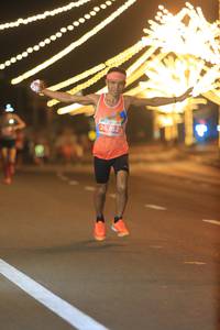 BIB: 26752
                            <button type="button" onclick="openModal(14829214)" class="btn btn-primary btn-sm float-right btn-popup" data-toggle="modal" data-target=".modal-high-quality">
                        <i class="fas fa-shopping-cart"></i> Add to Cart
                    </button>
                                            <button type="button" onclick="isThisMe(14829214, true)" class="btn btn-success btn-sm float-right btn-popup btn-isme hidden" data-toggle="tooltip" data-placement="bottom" title="นี่คือรูปของคุณใช่ไหม คลิกที่นี่เพื่อเอาเข้าอัลบั้ม">
                        <i class="fas fa-plus"></i> Add to album
                    </button>
                    <button type="button" onclick="isThisMe(14829214, false)" class="btn btn-warning btn-sm float-right btn-popup btn-isnotme hidden">
                        <i class="fas fa-ban"></i> Remove from album
                    </button>