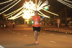 BIB: 2600
                            <button type="button" onclick="openModal(14831504)" class="btn btn-primary btn-sm float-right btn-popup" data-toggle="modal" data-target=".modal-high-quality">
                        <i class="fas fa-shopping-cart"></i> Add to Cart
                    </button>
                                            <button type="button" onclick="isThisMe(14831504, true)" class="btn btn-success btn-sm float-right btn-popup btn-isme hidden" data-toggle="tooltip" data-placement="bottom" title="นี่คือรูปของคุณใช่ไหม คลิกที่นี่เพื่อเอาเข้าอัลบั้ม">
                        <i class="fas fa-plus"></i> Add to album
                    </button>
                    <button type="button" onclick="isThisMe(14831504, false)" class="btn btn-warning btn-sm float-right btn-popup btn-isnotme hidden">
                        <i class="fas fa-ban"></i> Remove from album
                    </button>