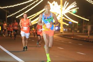 BIB: 0693, 200
                            <button type="button" onclick="openModal(14856438)" class="btn btn-primary btn-sm float-right btn-popup" data-toggle="modal" data-target=".modal-high-quality">
                        <i class="fas fa-shopping-cart"></i> Add to Cart
                    </button>
                                            <button type="button" onclick="isThisMe(14856438, true)" class="btn btn-success btn-sm float-right btn-popup btn-isme hidden" data-toggle="tooltip" data-placement="bottom" title="นี่คือรูปของคุณใช่ไหม คลิกที่นี่เพื่อเอาเข้าอัลบั้ม">
                        <i class="fas fa-plus"></i> Add to album
                    </button>
                    <button type="button" onclick="isThisMe(14856438, false)" class="btn btn-warning btn-sm float-right btn-popup btn-isnotme hidden">
                        <i class="fas fa-ban"></i> Remove from album
                    </button>