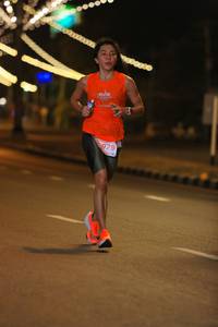 BIB: 000000, 979
                            <button type="button" onclick="openModal(14794917)" class="btn btn-primary btn-sm float-right btn-popup" data-toggle="modal" data-target=".modal-high-quality">
                        <i class="fas fa-shopping-cart"></i> Add to Cart
                    </button>
                                            <button type="button" onclick="isThisMe(14794917, true)" class="btn btn-success btn-sm float-right btn-popup btn-isme hidden" data-toggle="tooltip" data-placement="bottom" title="นี่คือรูปของคุณใช่ไหม คลิกที่นี่เพื่อเอาเข้าอัลบั้ม">
                        <i class="fas fa-plus"></i> Add to album
                    </button>
                    <button type="button" onclick="isThisMe(14794917, false)" class="btn btn-warning btn-sm float-right btn-popup btn-isnotme hidden">
                        <i class="fas fa-ban"></i> Remove from album
                    </button>