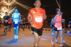 BIB: 27607
                            <button type="button" onclick="openModal(15673294)" class="btn btn-primary btn-sm float-right btn-popup" data-toggle="modal" data-target=".modal-high-quality">
                        <i class="fas fa-shopping-cart"></i> Add to Cart
                    </button>
                                            <button type="button" onclick="isThisMe(15673294, true)" class="btn btn-success btn-sm float-right btn-popup btn-isme hidden" data-toggle="tooltip" data-placement="bottom" title="นี่คือรูปของคุณใช่ไหม คลิกที่นี่เพื่อเอาเข้าอัลบั้ม">
                        <i class="fas fa-plus"></i> Add to album
                    </button>
                    <button type="button" onclick="isThisMe(15673294, false)" class="btn btn-warning btn-sm float-right btn-popup btn-isnotme hidden">
                        <i class="fas fa-ban"></i> Remove from album
                    </button>