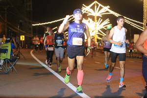 BIB: 725, 4074
                            <button type="button" onclick="openModal(15680063)" class="btn btn-primary btn-sm float-right btn-popup" data-toggle="modal" data-target=".modal-high-quality">
                        <i class="fas fa-shopping-cart"></i> Add to Cart
                    </button>
                                            <button type="button" onclick="isThisMe(15680063, true)" class="btn btn-success btn-sm float-right btn-popup btn-isme hidden" data-toggle="tooltip" data-placement="bottom" title="นี่คือรูปของคุณใช่ไหม คลิกที่นี่เพื่อเอาเข้าอัลบั้ม">
                        <i class="fas fa-plus"></i> Add to album
                    </button>
                    <button type="button" onclick="isThisMe(15680063, false)" class="btn btn-warning btn-sm float-right btn-popup btn-isnotme hidden">
                        <i class="fas fa-ban"></i> Remove from album
                    </button>