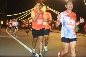 BIB: 21477, 27327, 6850
                            <button type="button" onclick="openModal(15667092)" class="btn btn-primary btn-sm float-right btn-popup" data-toggle="modal" data-target=".modal-high-quality">
                        <i class="fas fa-shopping-cart"></i> Add to Cart
                    </button>
                                            <button type="button" onclick="isThisMe(15667092, true)" class="btn btn-success btn-sm float-right btn-popup btn-isme hidden" data-toggle="tooltip" data-placement="bottom" title="นี่คือรูปของคุณใช่ไหม คลิกที่นี่เพื่อเอาเข้าอัลบั้ม">
                        <i class="fas fa-plus"></i> Add to album
                    </button>
                    <button type="button" onclick="isThisMe(15667092, false)" class="btn btn-warning btn-sm float-right btn-popup btn-isnotme hidden">
                        <i class="fas fa-ban"></i> Remove from album
                    </button>