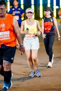 BIB: 20202, 29245
                            <button type="button" onclick="openModal(15206339)" class="btn btn-primary btn-sm float-right btn-popup" data-toggle="modal" data-target=".modal-high-quality">
                        <i class="fas fa-shopping-cart"></i> Add to Cart
                    </button>
                                            <button type="button" onclick="isThisMe(15206339, true)" class="btn btn-success btn-sm float-right btn-popup btn-isme hidden" data-toggle="tooltip" data-placement="bottom" title="นี่คือรูปของคุณใช่ไหม คลิกที่นี่เพื่อเอาเข้าอัลบั้ม">
                        <i class="fas fa-plus"></i> Add to album
                    </button>
                    <button type="button" onclick="isThisMe(15206339, false)" class="btn btn-warning btn-sm float-right btn-popup btn-isnotme hidden">
                        <i class="fas fa-ban"></i> Remove from album
                    </button>