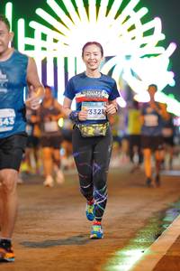 BIB: 3321, 543
                            <button type="button" onclick="openModal(14474050)" class="btn btn-primary btn-sm float-right btn-popup" data-toggle="modal" data-target=".modal-high-quality">
                        <i class="fas fa-shopping-cart"></i> Add to Cart
                    </button>
                                            <button type="button" onclick="isThisMe(14474050, true)" class="btn btn-success btn-sm float-right btn-popup btn-isme hidden" data-toggle="tooltip" data-placement="bottom" title="นี่คือรูปของคุณใช่ไหม คลิกที่นี่เพื่อเอาเข้าอัลบั้ม">
                        <i class="fas fa-plus"></i> Add to album
                    </button>
                    <button type="button" onclick="isThisMe(14474050, false)" class="btn btn-warning btn-sm float-right btn-popup btn-isnotme hidden">
                        <i class="fas fa-ban"></i> Remove from album
                    </button>