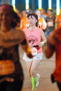 BIB: 926
                            <button type="button" onclick="openModal(14541991)" class="btn btn-primary btn-sm float-right btn-popup" data-toggle="modal" data-target=".modal-high-quality">
                        <i class="fas fa-shopping-cart"></i> Add to Cart
                    </button>
                                            <button type="button" onclick="isThisMe(14541991, true)" class="btn btn-success btn-sm float-right btn-popup btn-isme hidden" data-toggle="tooltip" data-placement="bottom" title="นี่คือรูปของคุณใช่ไหม คลิกที่นี่เพื่อเอาเข้าอัลบั้ม">
                        <i class="fas fa-plus"></i> Add to album
                    </button>
                    <button type="button" onclick="isThisMe(14541991, false)" class="btn btn-warning btn-sm float-right btn-popup btn-isnotme hidden">
                        <i class="fas fa-ban"></i> Remove from album
                    </button>