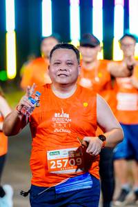 BIB: 021, 25709
                            <button type="button" onclick="openModal(15611784)" class="btn btn-primary btn-sm float-right btn-popup" data-toggle="modal" data-target=".modal-high-quality">
                        <i class="fas fa-shopping-cart"></i> Add to Cart
                    </button>
                                            <button type="button" onclick="isThisMe(15611784, true)" class="btn btn-success btn-sm float-right btn-popup btn-isme hidden" data-toggle="tooltip" data-placement="bottom" title="นี่คือรูปของคุณใช่ไหม คลิกที่นี่เพื่อเอาเข้าอัลบั้ม">
                        <i class="fas fa-plus"></i> Add to album
                    </button>
                    <button type="button" onclick="isThisMe(15611784, false)" class="btn btn-warning btn-sm float-right btn-popup btn-isnotme hidden">
                        <i class="fas fa-ban"></i> Remove from album
                    </button>