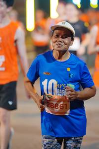 BIB: 28861
                            <button type="button" onclick="openModal(14704940)" class="btn btn-primary btn-sm float-right btn-popup" data-toggle="modal" data-target=".modal-high-quality">
                        <i class="fas fa-shopping-cart"></i> Add to Cart
                    </button>
                                            <button type="button" onclick="isThisMe(14704940, true)" class="btn btn-success btn-sm float-right btn-popup btn-isme hidden" data-toggle="tooltip" data-placement="bottom" title="นี่คือรูปของคุณใช่ไหม คลิกที่นี่เพื่อเอาเข้าอัลบั้ม">
                        <i class="fas fa-plus"></i> Add to album
                    </button>
                    <button type="button" onclick="isThisMe(14704940, false)" class="btn btn-warning btn-sm float-right btn-popup btn-isnotme hidden">
                        <i class="fas fa-ban"></i> Remove from album
                    </button>