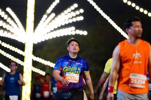 BIB: 25256, 125329
                            <button type="button" onclick="openModal(15636387)" class="btn btn-primary btn-sm float-right btn-popup" data-toggle="modal" data-target=".modal-high-quality">
                        <i class="fas fa-shopping-cart"></i> Add to Cart
                    </button>
                                            <button type="button" onclick="isThisMe(15636387, true)" class="btn btn-success btn-sm float-right btn-popup btn-isme hidden" data-toggle="tooltip" data-placement="bottom" title="นี่คือรูปของคุณใช่ไหม คลิกที่นี่เพื่อเอาเข้าอัลบั้ม">
                        <i class="fas fa-plus"></i> Add to album
                    </button>
                    <button type="button" onclick="isThisMe(15636387, false)" class="btn btn-warning btn-sm float-right btn-popup btn-isnotme hidden">
                        <i class="fas fa-ban"></i> Remove from album
                    </button>