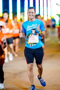 BIB: 2792
                            <button type="button" onclick="openModal(15194894)" class="btn btn-primary btn-sm float-right btn-popup" data-toggle="modal" data-target=".modal-high-quality">
                        <i class="fas fa-shopping-cart"></i> Add to Cart
                    </button>
                                            <button type="button" onclick="isThisMe(15194894, true)" class="btn btn-success btn-sm float-right btn-popup btn-isme hidden" data-toggle="tooltip" data-placement="bottom" title="นี่คือรูปของคุณใช่ไหม คลิกที่นี่เพื่อเอาเข้าอัลบั้ม">
                        <i class="fas fa-plus"></i> Add to album
                    </button>
                    <button type="button" onclick="isThisMe(15194894, false)" class="btn btn-warning btn-sm float-right btn-popup btn-isnotme hidden">
                        <i class="fas fa-ban"></i> Remove from album
                    </button>