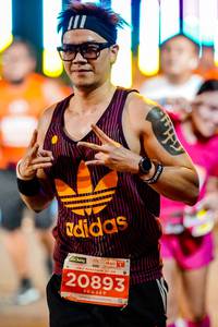 BIB: 401, 20893
                            <button type="button" onclick="openModal(15199385)" class="btn btn-primary btn-sm float-right btn-popup" data-toggle="modal" data-target=".modal-high-quality">
                        <i class="fas fa-shopping-cart"></i> Add to Cart
                    </button>
                                            <button type="button" onclick="isThisMe(15199385, true)" class="btn btn-success btn-sm float-right btn-popup btn-isme hidden" data-toggle="tooltip" data-placement="bottom" title="นี่คือรูปของคุณใช่ไหม คลิกที่นี่เพื่อเอาเข้าอัลบั้ม">
                        <i class="fas fa-plus"></i> Add to album
                    </button>
                    <button type="button" onclick="isThisMe(15199385, false)" class="btn btn-warning btn-sm float-right btn-popup btn-isnotme hidden">
                        <i class="fas fa-ban"></i> Remove from album
                    </button>