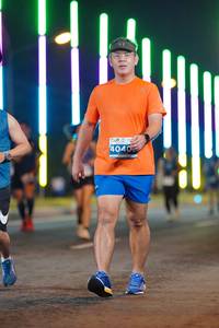 BIB: 4040
                            <button type="button" onclick="openModal(14916785)" class="btn btn-primary btn-sm float-right btn-popup" data-toggle="modal" data-target=".modal-high-quality">
                        <i class="fas fa-shopping-cart"></i> Add to Cart
                    </button>
                                            <button type="button" onclick="isThisMe(14916785, true)" class="btn btn-success btn-sm float-right btn-popup btn-isme hidden" data-toggle="tooltip" data-placement="bottom" title="นี่คือรูปของคุณใช่ไหม คลิกที่นี่เพื่อเอาเข้าอัลบั้ม">
                        <i class="fas fa-plus"></i> Add to album
                    </button>
                    <button type="button" onclick="isThisMe(14916785, false)" class="btn btn-warning btn-sm float-right btn-popup btn-isnotme hidden">
                        <i class="fas fa-ban"></i> Remove from album
                    </button>