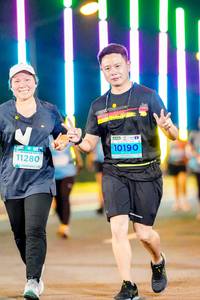 BIB: 10190, 11280
                            <button type="button" onclick="openModal(15638494)" class="btn btn-primary btn-sm float-right btn-popup" data-toggle="modal" data-target=".modal-high-quality">
                        <i class="fas fa-shopping-cart"></i> Add to Cart
                    </button>
                                            <button type="button" onclick="isThisMe(15638494, true)" class="btn btn-success btn-sm float-right btn-popup btn-isme hidden" data-toggle="tooltip" data-placement="bottom" title="นี่คือรูปของคุณใช่ไหม คลิกที่นี่เพื่อเอาเข้าอัลบั้ม">
                        <i class="fas fa-plus"></i> Add to album
                    </button>
                    <button type="button" onclick="isThisMe(15638494, false)" class="btn btn-warning btn-sm float-right btn-popup btn-isnotme hidden">
                        <i class="fas fa-ban"></i> Remove from album
                    </button>