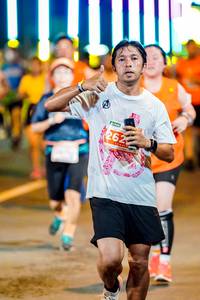 BIB: 262
                            <button type="button" onclick="openModal(15610390)" class="btn btn-primary btn-sm float-right btn-popup" data-toggle="modal" data-target=".modal-high-quality">
                        <i class="fas fa-shopping-cart"></i> Add to Cart
                    </button>
                                            <button type="button" onclick="isThisMe(15610390, true)" class="btn btn-success btn-sm float-right btn-popup btn-isme hidden" data-toggle="tooltip" data-placement="bottom" title="นี่คือรูปของคุณใช่ไหม คลิกที่นี่เพื่อเอาเข้าอัลบั้ม">
                        <i class="fas fa-plus"></i> Add to album
                    </button>
                    <button type="button" onclick="isThisMe(15610390, false)" class="btn btn-warning btn-sm float-right btn-popup btn-isnotme hidden">
                        <i class="fas fa-ban"></i> Remove from album
                    </button>