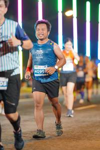 BIB: 202, 4099
                            <button type="button" onclick="openModal(14472403)" class="btn btn-primary btn-sm float-right btn-popup" data-toggle="modal" data-target=".modal-high-quality">
                        <i class="fas fa-shopping-cart"></i> Add to Cart
                    </button>
                                            <button type="button" onclick="isThisMe(14472403, true)" class="btn btn-success btn-sm float-right btn-popup btn-isme hidden" data-toggle="tooltip" data-placement="bottom" title="นี่คือรูปของคุณใช่ไหม คลิกที่นี่เพื่อเอาเข้าอัลบั้ม">
                        <i class="fas fa-plus"></i> Add to album
                    </button>
                    <button type="button" onclick="isThisMe(14472403, false)" class="btn btn-warning btn-sm float-right btn-popup btn-isnotme hidden">
                        <i class="fas fa-ban"></i> Remove from album
                    </button>