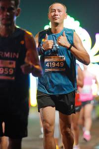 BIB: 41949, 959
                            <button type="button" onclick="openModal(14468506)" class="btn btn-primary btn-sm float-right btn-popup" data-toggle="modal" data-target=".modal-high-quality">
                        <i class="fas fa-shopping-cart"></i> Add to Cart
                    </button>
                                            <button type="button" onclick="isThisMe(14468506, true)" class="btn btn-success btn-sm float-right btn-popup btn-isme hidden" data-toggle="tooltip" data-placement="bottom" title="นี่คือรูปของคุณใช่ไหม คลิกที่นี่เพื่อเอาเข้าอัลบั้ม">
                        <i class="fas fa-plus"></i> Add to album
                    </button>
                    <button type="button" onclick="isThisMe(14468506, false)" class="btn btn-warning btn-sm float-right btn-popup btn-isnotme hidden">
                        <i class="fas fa-ban"></i> Remove from album
                    </button>