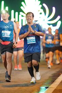 BIB: 41656, 42309
                            <button type="button" onclick="openModal(14479106)" class="btn btn-primary btn-sm float-right btn-popup" data-toggle="modal" data-target=".modal-high-quality">
                        <i class="fas fa-shopping-cart"></i> Add to Cart
                    </button>
                                            <button type="button" onclick="isThisMe(14479106, true)" class="btn btn-success btn-sm float-right btn-popup btn-isme hidden" data-toggle="tooltip" data-placement="bottom" title="นี่คือรูปของคุณใช่ไหม คลิกที่นี่เพื่อเอาเข้าอัลบั้ม">
                        <i class="fas fa-plus"></i> Add to album
                    </button>
                    <button type="button" onclick="isThisMe(14479106, false)" class="btn btn-warning btn-sm float-right btn-popup btn-isnotme hidden">
                        <i class="fas fa-ban"></i> Remove from album
                    </button>