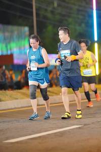 BIB: 4194, 7894
                            <button type="button" onclick="openModal(14920642)" class="btn btn-primary btn-sm float-right btn-popup" data-toggle="modal" data-target=".modal-high-quality">
                        <i class="fas fa-shopping-cart"></i> Add to Cart
                    </button>
                                            <button type="button" onclick="isThisMe(14920642, true)" class="btn btn-success btn-sm float-right btn-popup btn-isme hidden" data-toggle="tooltip" data-placement="bottom" title="นี่คือรูปของคุณใช่ไหม คลิกที่นี่เพื่อเอาเข้าอัลบั้ม">
                        <i class="fas fa-plus"></i> Add to album
                    </button>
                    <button type="button" onclick="isThisMe(14920642, false)" class="btn btn-warning btn-sm float-right btn-popup btn-isnotme hidden">
                        <i class="fas fa-ban"></i> Remove from album
                    </button>