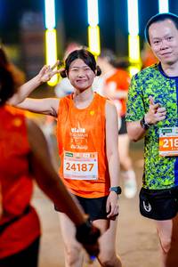 BIB: 021, 218, 24187
                            <button type="button" onclick="openModal(15204326)" class="btn btn-primary btn-sm float-right btn-popup" data-toggle="modal" data-target=".modal-high-quality">
                        <i class="fas fa-shopping-cart"></i> Add to Cart
                    </button>
                                            <button type="button" onclick="isThisMe(15204326, true)" class="btn btn-success btn-sm float-right btn-popup btn-isme hidden" data-toggle="tooltip" data-placement="bottom" title="นี่คือรูปของคุณใช่ไหม คลิกที่นี่เพื่อเอาเข้าอัลบั้ม">
                        <i class="fas fa-plus"></i> Add to album
                    </button>
                    <button type="button" onclick="isThisMe(15204326, false)" class="btn btn-warning btn-sm float-right btn-popup btn-isnotme hidden">
                        <i class="fas fa-ban"></i> Remove from album
                    </button>