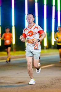 BIB: 2090
                            <button type="button" onclick="openModal(15549973)" class="btn btn-primary btn-sm float-right btn-popup" data-toggle="modal" data-target=".modal-high-quality">
                        <i class="fas fa-shopping-cart"></i> Add to Cart
                    </button>
                                            <button type="button" onclick="isThisMe(15549973, true)" class="btn btn-success btn-sm float-right btn-popup btn-isme hidden" data-toggle="tooltip" data-placement="bottom" title="นี่คือรูปของคุณใช่ไหม คลิกที่นี่เพื่อเอาเข้าอัลบั้ม">
                        <i class="fas fa-plus"></i> Add to album
                    </button>
                    <button type="button" onclick="isThisMe(15549973, false)" class="btn btn-warning btn-sm float-right btn-popup btn-isnotme hidden">
                        <i class="fas fa-ban"></i> Remove from album
                    </button>