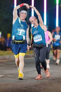 BIB: 42259, 43283
                            <button type="button" onclick="openModal(14912932)" class="btn btn-primary btn-sm float-right btn-popup" data-toggle="modal" data-target=".modal-high-quality">
                        <i class="fas fa-shopping-cart"></i> Add to Cart
                    </button>
                                            <button type="button" onclick="isThisMe(14912932, true)" class="btn btn-success btn-sm float-right btn-popup btn-isme hidden" data-toggle="tooltip" data-placement="bottom" title="นี่คือรูปของคุณใช่ไหม คลิกที่นี่เพื่อเอาเข้าอัลบั้ม">
                        <i class="fas fa-plus"></i> Add to album
                    </button>
                    <button type="button" onclick="isThisMe(14912932, false)" class="btn btn-warning btn-sm float-right btn-popup btn-isnotme hidden">
                        <i class="fas fa-ban"></i> Remove from album
                    </button>