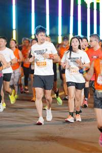 BIB: 21250, 2402
                            <button type="button" onclick="openModal(14909238)" class="btn btn-primary btn-sm float-right btn-popup" data-toggle="modal" data-target=".modal-high-quality">
                        <i class="fas fa-shopping-cart"></i> Add to Cart
                    </button>
                                            <button type="button" onclick="isThisMe(14909238, true)" class="btn btn-success btn-sm float-right btn-popup btn-isme hidden" data-toggle="tooltip" data-placement="bottom" title="นี่คือรูปของคุณใช่ไหม คลิกที่นี่เพื่อเอาเข้าอัลบั้ม">
                        <i class="fas fa-plus"></i> Add to album
                    </button>
                    <button type="button" onclick="isThisMe(14909238, false)" class="btn btn-warning btn-sm float-right btn-popup btn-isnotme hidden">
                        <i class="fas fa-ban"></i> Remove from album
                    </button>