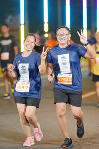 BIB: 2324, 2021, 27653, 29417
                            <button type="button" onclick="openModal(14711828)" class="btn btn-primary btn-sm float-right btn-popup" data-toggle="modal" data-target=".modal-high-quality">
                        <i class="fas fa-shopping-cart"></i> Add to Cart
                    </button>
                                            <button type="button" onclick="isThisMe(14711828, true)" class="btn btn-success btn-sm float-right btn-popup btn-isme hidden" data-toggle="tooltip" data-placement="bottom" title="นี่คือรูปของคุณใช่ไหม คลิกที่นี่เพื่อเอาเข้าอัลบั้ม">
                        <i class="fas fa-plus"></i> Add to album
                    </button>
                    <button type="button" onclick="isThisMe(14711828, false)" class="btn btn-warning btn-sm float-right btn-popup btn-isnotme hidden">
                        <i class="fas fa-ban"></i> Remove from album
                    </button>