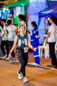 BIB: 4290
                            <button type="button" onclick="openModal(15546127)" class="btn btn-primary btn-sm float-right btn-popup" data-toggle="modal" data-target=".modal-high-quality">
                        <i class="fas fa-shopping-cart"></i> Add to Cart
                    </button>
                                            <button type="button" onclick="isThisMe(15546127, true)" class="btn btn-success btn-sm float-right btn-popup btn-isme hidden" data-toggle="tooltip" data-placement="bottom" title="นี่คือรูปของคุณใช่ไหม คลิกที่นี่เพื่อเอาเข้าอัลบั้ม">
                        <i class="fas fa-plus"></i> Add to album
                    </button>
                    <button type="button" onclick="isThisMe(15546127, false)" class="btn btn-warning btn-sm float-right btn-popup btn-isnotme hidden">
                        <i class="fas fa-ban"></i> Remove from album
                    </button>