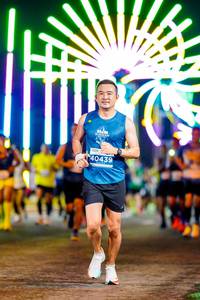 BIB: 40439
                            <button type="button" onclick="openModal(15556331)" class="btn btn-primary btn-sm float-right btn-popup" data-toggle="modal" data-target=".modal-high-quality">
                        <i class="fas fa-shopping-cart"></i> Add to Cart
                    </button>
                                            <button type="button" onclick="isThisMe(15556331, true)" class="btn btn-success btn-sm float-right btn-popup btn-isme hidden" data-toggle="tooltip" data-placement="bottom" title="นี่คือรูปของคุณใช่ไหม คลิกที่นี่เพื่อเอาเข้าอัลบั้ม">
                        <i class="fas fa-plus"></i> Add to album
                    </button>
                    <button type="button" onclick="isThisMe(15556331, false)" class="btn btn-warning btn-sm float-right btn-popup btn-isnotme hidden">
                        <i class="fas fa-ban"></i> Remove from album
                    </button>