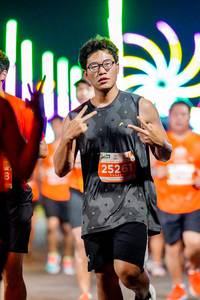 BIB: 25261, 100
                            <button type="button" onclick="openModal(15551138)" class="btn btn-primary btn-sm float-right btn-popup" data-toggle="modal" data-target=".modal-high-quality">
                        <i class="fas fa-shopping-cart"></i> Add to Cart
                    </button>
                                            <button type="button" onclick="isThisMe(15551138, true)" class="btn btn-success btn-sm float-right btn-popup btn-isme hidden" data-toggle="tooltip" data-placement="bottom" title="นี่คือรูปของคุณใช่ไหม คลิกที่นี่เพื่อเอาเข้าอัลบั้ม">
                        <i class="fas fa-plus"></i> Add to album
                    </button>
                    <button type="button" onclick="isThisMe(15551138, false)" class="btn btn-warning btn-sm float-right btn-popup btn-isnotme hidden">
                        <i class="fas fa-ban"></i> Remove from album
                    </button>