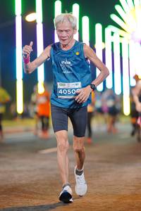 BIB: 201, 4050
                            <button type="button" onclick="openModal(14468670)" class="btn btn-primary btn-sm float-right btn-popup" data-toggle="modal" data-target=".modal-high-quality">
                        <i class="fas fa-shopping-cart"></i> Add to Cart
                    </button>
                                            <button type="button" onclick="isThisMe(14468670, true)" class="btn btn-success btn-sm float-right btn-popup btn-isme hidden" data-toggle="tooltip" data-placement="bottom" title="นี่คือรูปของคุณใช่ไหม คลิกที่นี่เพื่อเอาเข้าอัลบั้ม">
                        <i class="fas fa-plus"></i> Add to album
                    </button>
                    <button type="button" onclick="isThisMe(14468670, false)" class="btn btn-warning btn-sm float-right btn-popup btn-isnotme hidden">
                        <i class="fas fa-ban"></i> Remove from album
                    </button>