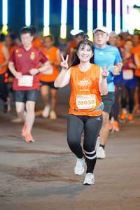 BIB: 28038
                            <button type="button" onclick="openModal(14530088)" class="btn btn-primary btn-sm float-right btn-popup" data-toggle="modal" data-target=".modal-high-quality">
                        <i class="fas fa-shopping-cart"></i> Add to Cart
                    </button>
                                            <button type="button" onclick="isThisMe(14530088, true)" class="btn btn-success btn-sm float-right btn-popup btn-isme hidden" data-toggle="tooltip" data-placement="bottom" title="นี่คือรูปของคุณใช่ไหม คลิกที่นี่เพื่อเอาเข้าอัลบั้ม">
                        <i class="fas fa-plus"></i> Add to album
                    </button>
                    <button type="button" onclick="isThisMe(14530088, false)" class="btn btn-warning btn-sm float-right btn-popup btn-isnotme hidden">
                        <i class="fas fa-ban"></i> Remove from album
                    </button>