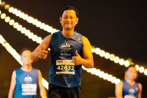 BIB: 021, 42632
                            <button type="button" onclick="openModal(15638127)" class="btn btn-primary btn-sm float-right btn-popup" data-toggle="modal" data-target=".modal-high-quality">
                        <i class="fas fa-shopping-cart"></i> Add to Cart
                    </button>
                                            <button type="button" onclick="isThisMe(15638127, true)" class="btn btn-success btn-sm float-right btn-popup btn-isme hidden" data-toggle="tooltip" data-placement="bottom" title="นี่คือรูปของคุณใช่ไหม คลิกที่นี่เพื่อเอาเข้าอัลบั้ม">
                        <i class="fas fa-plus"></i> Add to album
                    </button>
                    <button type="button" onclick="isThisMe(15638127, false)" class="btn btn-warning btn-sm float-right btn-popup btn-isnotme hidden">
                        <i class="fas fa-ban"></i> Remove from album
                    </button>