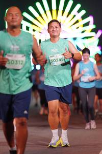 BIB: 30312, 50245
                            <button type="button" onclick="openModal(14609552)" class="btn btn-primary btn-sm float-right btn-popup" data-toggle="modal" data-target=".modal-high-quality">
                        <i class="fas fa-shopping-cart"></i> Add to Cart
                    </button>
                                            <button type="button" onclick="isThisMe(14609552, true)" class="btn btn-success btn-sm float-right btn-popup btn-isme hidden" data-toggle="tooltip" data-placement="bottom" title="นี่คือรูปของคุณใช่ไหม คลิกที่นี่เพื่อเอาเข้าอัลบั้ม">
                        <i class="fas fa-plus"></i> Add to album
                    </button>
                    <button type="button" onclick="isThisMe(14609552, false)" class="btn btn-warning btn-sm float-right btn-popup btn-isnotme hidden">
                        <i class="fas fa-ban"></i> Remove from album
                    </button>