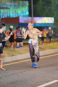 BIB: 042
                            <button type="button" onclick="openModal(14924009)" class="btn btn-primary btn-sm float-right btn-popup" data-toggle="modal" data-target=".modal-high-quality">
                        <i class="fas fa-shopping-cart"></i> Add to Cart
                    </button>
                                            <button type="button" onclick="isThisMe(14924009, true)" class="btn btn-success btn-sm float-right btn-popup btn-isme hidden" data-toggle="tooltip" data-placement="bottom" title="นี่คือรูปของคุณใช่ไหม คลิกที่นี่เพื่อเอาเข้าอัลบั้ม">
                        <i class="fas fa-plus"></i> Add to album
                    </button>
                    <button type="button" onclick="isThisMe(14924009, false)" class="btn btn-warning btn-sm float-right btn-popup btn-isnotme hidden">
                        <i class="fas fa-ban"></i> Remove from album
                    </button>