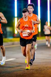 BIB: 240
                            <button type="button" onclick="openModal(15217338)" class="btn btn-primary btn-sm float-right btn-popup" data-toggle="modal" data-target=".modal-high-quality">
                        <i class="fas fa-shopping-cart"></i> Add to Cart
                    </button>
                                            <button type="button" onclick="isThisMe(15217338, true)" class="btn btn-success btn-sm float-right btn-popup btn-isme hidden" data-toggle="tooltip" data-placement="bottom" title="นี่คือรูปของคุณใช่ไหม คลิกที่นี่เพื่อเอาเข้าอัลบั้ม">
                        <i class="fas fa-plus"></i> Add to album
                    </button>
                    <button type="button" onclick="isThisMe(15217338, false)" class="btn btn-warning btn-sm float-right btn-popup btn-isnotme hidden">
                        <i class="fas fa-ban"></i> Remove from album
                    </button>