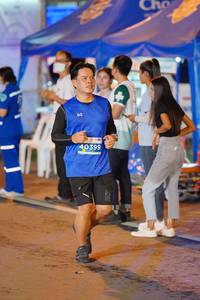 BIB: 40399
                            <button type="button" onclick="openModal(14933087)" class="btn btn-primary btn-sm float-right btn-popup" data-toggle="modal" data-target=".modal-high-quality">
                        <i class="fas fa-shopping-cart"></i> Add to Cart
                    </button>
                                            <button type="button" onclick="isThisMe(14933087, true)" class="btn btn-success btn-sm float-right btn-popup btn-isme hidden" data-toggle="tooltip" data-placement="bottom" title="นี่คือรูปของคุณใช่ไหม คลิกที่นี่เพื่อเอาเข้าอัลบั้ม">
                        <i class="fas fa-plus"></i> Add to album
                    </button>
                    <button type="button" onclick="isThisMe(14933087, false)" class="btn btn-warning btn-sm float-right btn-popup btn-isnotme hidden">
                        <i class="fas fa-ban"></i> Remove from album
                    </button>