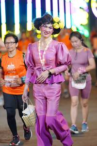 BIB: 2824
                            <button type="button" onclick="openModal(14713992)" class="btn btn-primary btn-sm float-right btn-popup" data-toggle="modal" data-target=".modal-high-quality">
                        <i class="fas fa-shopping-cart"></i> Add to Cart
                    </button>
                                            <button type="button" onclick="isThisMe(14713992, true)" class="btn btn-success btn-sm float-right btn-popup btn-isme hidden" data-toggle="tooltip" data-placement="bottom" title="นี่คือรูปของคุณใช่ไหม คลิกที่นี่เพื่อเอาเข้าอัลบั้ม">
                        <i class="fas fa-plus"></i> Add to album
                    </button>
                    <button type="button" onclick="isThisMe(14713992, false)" class="btn btn-warning btn-sm float-right btn-popup btn-isnotme hidden">
                        <i class="fas fa-ban"></i> Remove from album
                    </button>