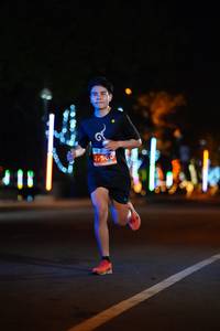 BIB: 27560
                            <button type="button" onclick="openModal(13792264)" class="btn btn-primary btn-sm float-right btn-popup" data-toggle="modal" data-target=".modal-high-quality">
                        <i class="fas fa-shopping-cart"></i> Add to Cart
                    </button>
                                            <button type="button" onclick="isThisMe(13792264, true)" class="btn btn-success btn-sm float-right btn-popup btn-isme hidden" data-toggle="tooltip" data-placement="bottom" title="นี่คือรูปของคุณใช่ไหม คลิกที่นี่เพื่อเอาเข้าอัลบั้ม">
                        <i class="fas fa-plus"></i> Add to album
                    </button>
                    <button type="button" onclick="isThisMe(13792264, false)" class="btn btn-warning btn-sm float-right btn-popup btn-isnotme hidden">
                        <i class="fas fa-ban"></i> Remove from album
                    </button>