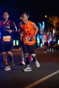BIB: 21223, 214
                            <button type="button" onclick="openModal(13858391)" class="btn btn-primary btn-sm float-right btn-popup" data-toggle="modal" data-target=".modal-high-quality">
                        <i class="fas fa-shopping-cart"></i> Add to Cart
                    </button>
                                            <button type="button" onclick="isThisMe(13858391, true)" class="btn btn-success btn-sm float-right btn-popup btn-isme hidden" data-toggle="tooltip" data-placement="bottom" title="นี่คือรูปของคุณใช่ไหม คลิกที่นี่เพื่อเอาเข้าอัลบั้ม">
                        <i class="fas fa-plus"></i> Add to album
                    </button>
                    <button type="button" onclick="isThisMe(13858391, false)" class="btn btn-warning btn-sm float-right btn-popup btn-isnotme hidden">
                        <i class="fas fa-ban"></i> Remove from album
                    </button>