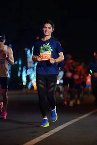BIB: 21735
                            <button type="button" onclick="openModal(13825962)" class="btn btn-primary btn-sm float-right btn-popup" data-toggle="modal" data-target=".modal-high-quality">
                        <i class="fas fa-shopping-cart"></i> Add to Cart
                    </button>
                                            <button type="button" onclick="isThisMe(13825962, true)" class="btn btn-success btn-sm float-right btn-popup btn-isme hidden" data-toggle="tooltip" data-placement="bottom" title="นี่คือรูปของคุณใช่ไหม คลิกที่นี่เพื่อเอาเข้าอัลบั้ม">
                        <i class="fas fa-plus"></i> Add to album
                    </button>
                    <button type="button" onclick="isThisMe(13825962, false)" class="btn btn-warning btn-sm float-right btn-popup btn-isnotme hidden">
                        <i class="fas fa-ban"></i> Remove from album
                    </button>