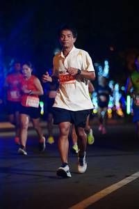BIB: 21424, 
                            <button type="button" onclick="openModal(13818683)" class="btn btn-primary btn-sm float-right btn-popup" data-toggle="modal" data-target=".modal-high-quality">
                        <i class="fas fa-shopping-cart"></i> Add to Cart
                    </button>
                                            <button type="button" onclick="isThisMe(13818683, true)" class="btn btn-success btn-sm float-right btn-popup btn-isme hidden" data-toggle="tooltip" data-placement="bottom" title="นี่คือรูปของคุณใช่ไหม คลิกที่นี่เพื่อเอาเข้าอัลบั้ม">
                        <i class="fas fa-plus"></i> Add to album
                    </button>
                    <button type="button" onclick="isThisMe(13818683, false)" class="btn btn-warning btn-sm float-right btn-popup btn-isnotme hidden">
                        <i class="fas fa-ban"></i> Remove from album
                    </button>