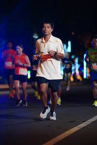 BIB: 21424
                            <button type="button" onclick="openModal(13818541)" class="btn btn-primary btn-sm float-right btn-popup" data-toggle="modal" data-target=".modal-high-quality">
                        <i class="fas fa-shopping-cart"></i> Add to Cart
                    </button>
                                            <button type="button" onclick="isThisMe(13818541, true)" class="btn btn-success btn-sm float-right btn-popup btn-isme hidden" data-toggle="tooltip" data-placement="bottom" title="นี่คือรูปของคุณใช่ไหม คลิกที่นี่เพื่อเอาเข้าอัลบั้ม">
                        <i class="fas fa-plus"></i> Add to album
                    </button>
                    <button type="button" onclick="isThisMe(13818541, false)" class="btn btn-warning btn-sm float-right btn-popup btn-isnotme hidden">
                        <i class="fas fa-ban"></i> Remove from album
                    </button>