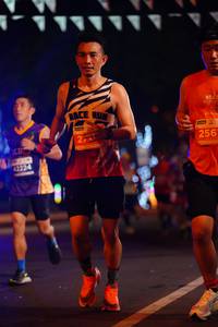 BIB: 256, 2224
                            <button type="button" onclick="openModal(13820036)" class="btn btn-primary btn-sm float-right btn-popup" data-toggle="modal" data-target=".modal-high-quality">
                        <i class="fas fa-shopping-cart"></i> Add to Cart
                    </button>
                                            <button type="button" onclick="isThisMe(13820036, true)" class="btn btn-success btn-sm float-right btn-popup btn-isme hidden" data-toggle="tooltip" data-placement="bottom" title="นี่คือรูปของคุณใช่ไหม คลิกที่นี่เพื่อเอาเข้าอัลบั้ม">
                        <i class="fas fa-plus"></i> Add to album
                    </button>
                    <button type="button" onclick="isThisMe(13820036, false)" class="btn btn-warning btn-sm float-right btn-popup btn-isnotme hidden">
                        <i class="fas fa-ban"></i> Remove from album
                    </button>
