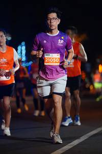 BIB: 21050
                            <button type="button" onclick="openModal(13907013)" class="btn btn-primary btn-sm float-right btn-popup" data-toggle="modal" data-target=".modal-high-quality">
                        <i class="fas fa-shopping-cart"></i> Add to Cart
                    </button>
                                            <button type="button" onclick="isThisMe(13907013, true)" class="btn btn-success btn-sm float-right btn-popup btn-isme hidden" data-toggle="tooltip" data-placement="bottom" title="นี่คือรูปของคุณใช่ไหม คลิกที่นี่เพื่อเอาเข้าอัลบั้ม">
                        <i class="fas fa-plus"></i> Add to album
                    </button>
                    <button type="button" onclick="isThisMe(13907013, false)" class="btn btn-warning btn-sm float-right btn-popup btn-isnotme hidden">
                        <i class="fas fa-ban"></i> Remove from album
                    </button>