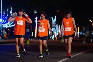 BIB: 28008, 28683, 28833
                            <button type="button" onclick="openModal(14489722)" class="btn btn-primary btn-sm float-right btn-popup" data-toggle="modal" data-target=".modal-high-quality">
                        <i class="fas fa-shopping-cart"></i> Add to Cart
                    </button>
                                            <button type="button" onclick="isThisMe(14489722, true)" class="btn btn-success btn-sm float-right btn-popup btn-isme hidden" data-toggle="tooltip" data-placement="bottom" title="นี่คือรูปของคุณใช่ไหม คลิกที่นี่เพื่อเอาเข้าอัลบั้ม">
                        <i class="fas fa-plus"></i> Add to album
                    </button>
                    <button type="button" onclick="isThisMe(14489722, false)" class="btn btn-warning btn-sm float-right btn-popup btn-isnotme hidden">
                        <i class="fas fa-ban"></i> Remove from album
                    </button>