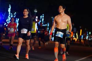BIB: 4071, 47673
                            <button type="button" onclick="openModal(14483021)" class="btn btn-primary btn-sm float-right btn-popup" data-toggle="modal" data-target=".modal-high-quality">
                        <i class="fas fa-shopping-cart"></i> Add to Cart
                    </button>
                                            <button type="button" onclick="isThisMe(14483021, true)" class="btn btn-success btn-sm float-right btn-popup btn-isme hidden" data-toggle="tooltip" data-placement="bottom" title="นี่คือรูปของคุณใช่ไหม คลิกที่นี่เพื่อเอาเข้าอัลบั้ม">
                        <i class="fas fa-plus"></i> Add to album
                    </button>
                    <button type="button" onclick="isThisMe(14483021, false)" class="btn btn-warning btn-sm float-right btn-popup btn-isnotme hidden">
                        <i class="fas fa-ban"></i> Remove from album
                    </button>