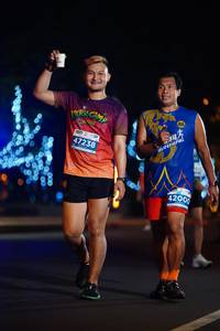 BIB: 47238, 42000
                            <button type="button" onclick="openModal(14531941)" class="btn btn-primary btn-sm float-right btn-popup" data-toggle="modal" data-target=".modal-high-quality">
                        <i class="fas fa-shopping-cart"></i> Add to Cart
                    </button>
                                            <button type="button" onclick="isThisMe(14531941, true)" class="btn btn-success btn-sm float-right btn-popup btn-isme hidden" data-toggle="tooltip" data-placement="bottom" title="นี่คือรูปของคุณใช่ไหม คลิกที่นี่เพื่อเอาเข้าอัลบั้ม">
                        <i class="fas fa-plus"></i> Add to album
                    </button>
                    <button type="button" onclick="isThisMe(14531941, false)" class="btn btn-warning btn-sm float-right btn-popup btn-isnotme hidden">
                        <i class="fas fa-ban"></i> Remove from album
                    </button>